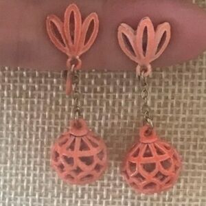 Vintage Enamel Lacy Coral Clip On Earrings